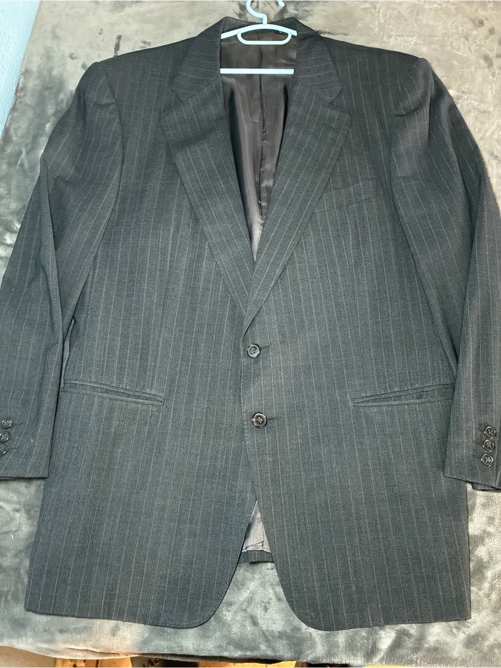 Ermenegildo Zegna 100% Wool Charcoal Pinstripe Two-Button Suit Jacket
